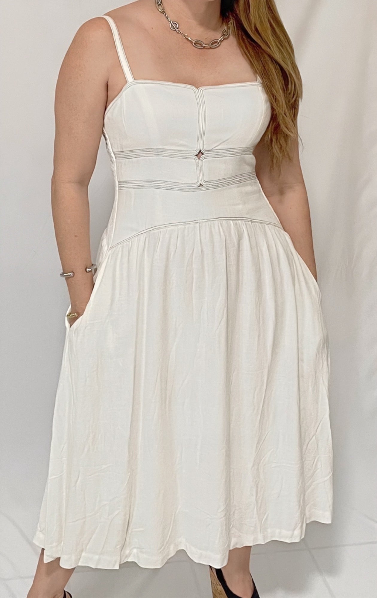 Ana Iris Linen Midi Dress